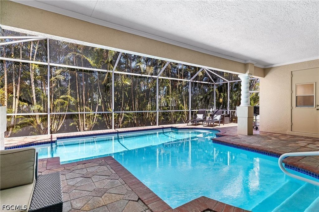 2817 Sw 42nd Ln, Cape Coral