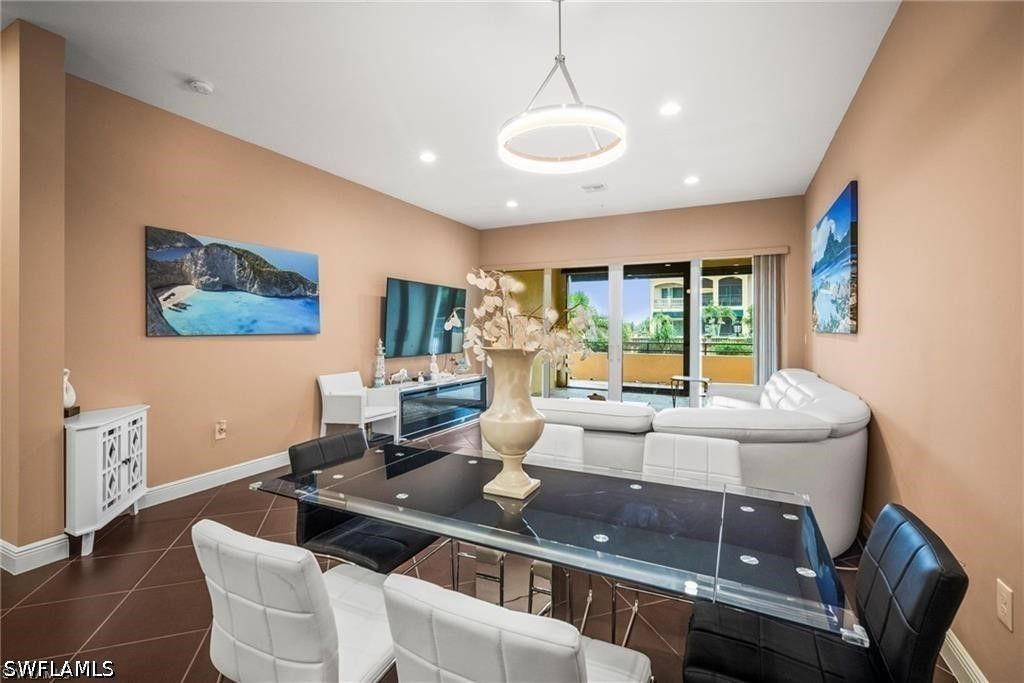 21460 Strada Nuova Cir, Estero