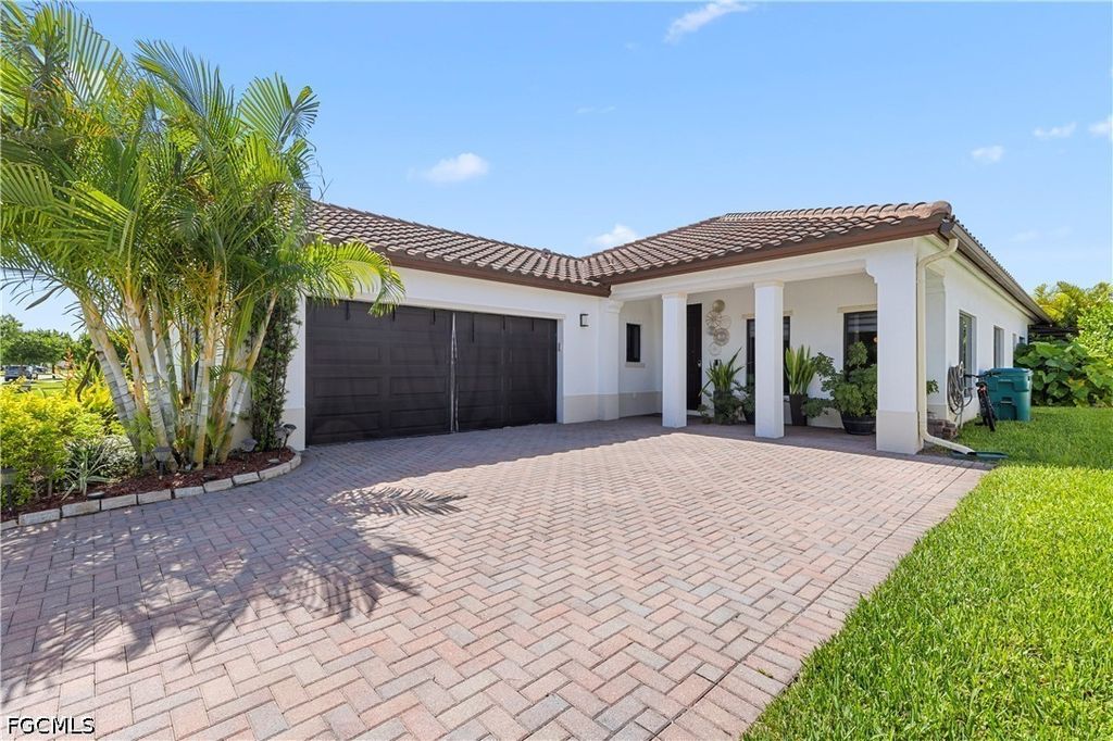5039 Frattina St, Ave Maria