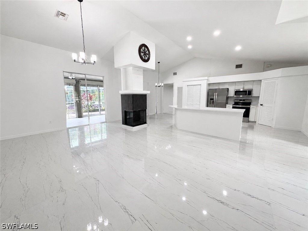 119 Plantation Cir, Naples