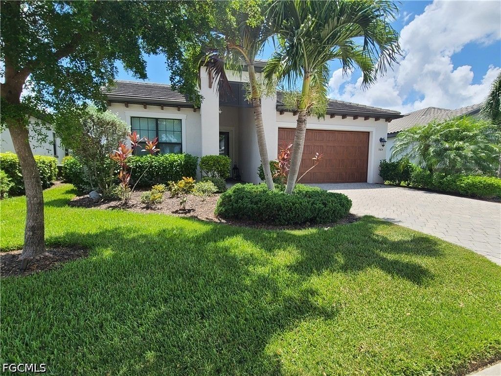 11624 Onyx Cir, Fort Myers