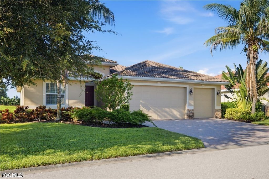 13390 Seaside Harbour Dr, North Fort Myers