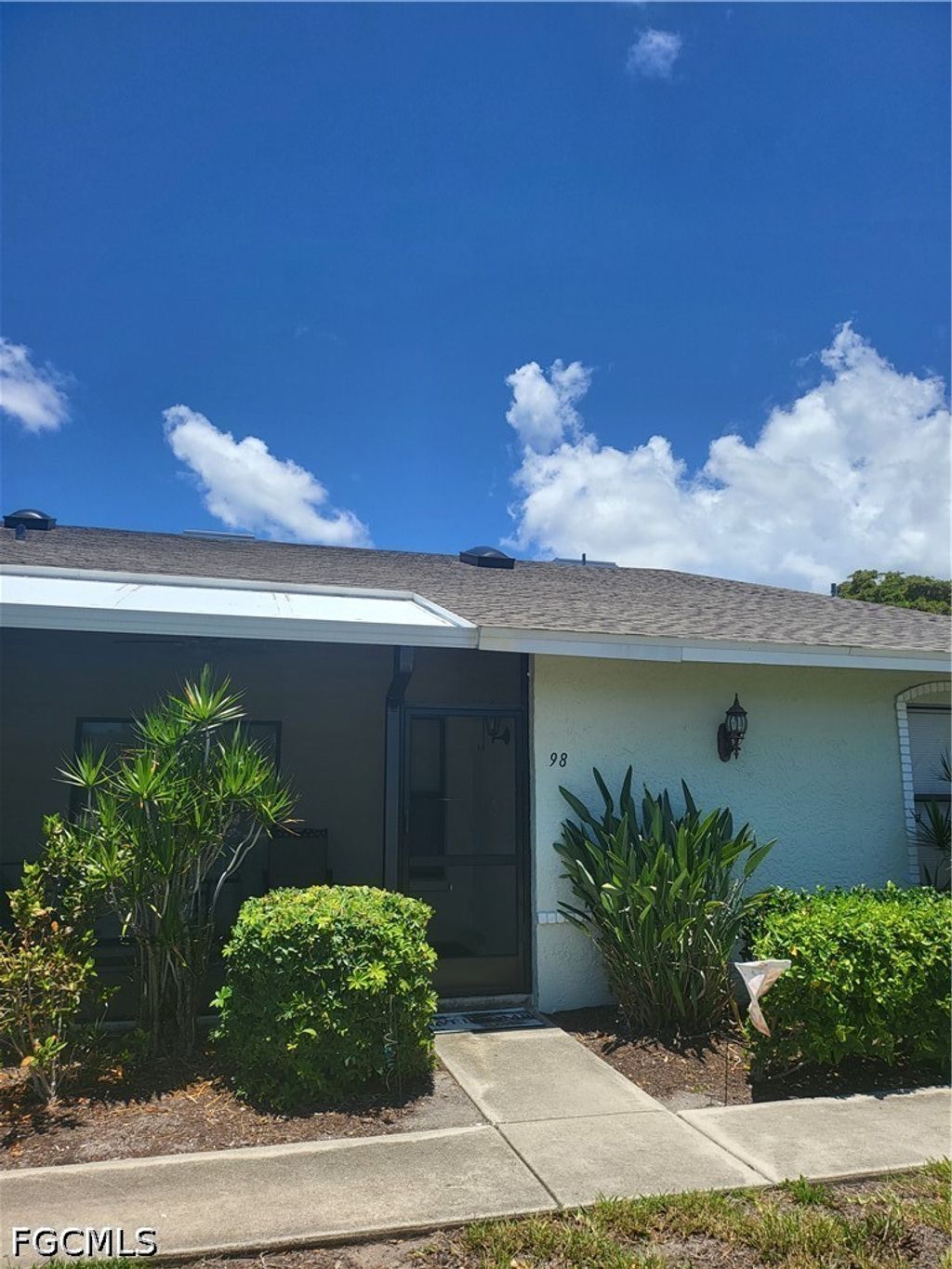 1433 Sw 51st Ln 98, Cape Coral
