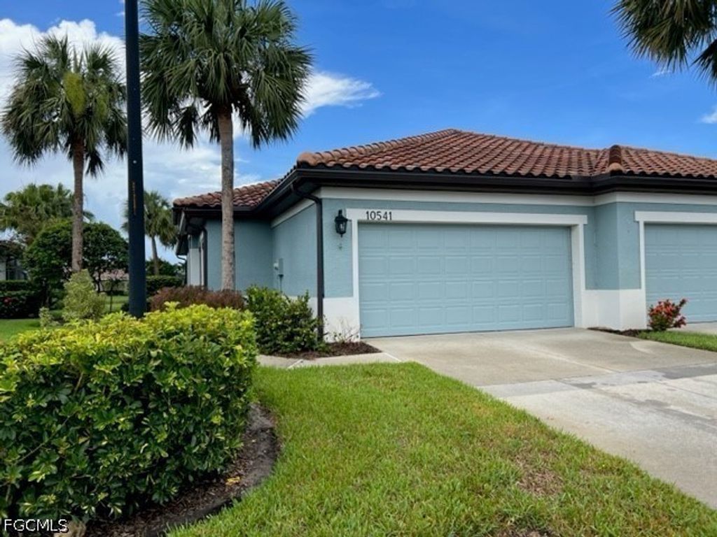10541 Diamante Way, Fort Myers