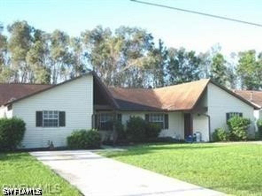 9044 Tangelo Blvd, Fort Myers