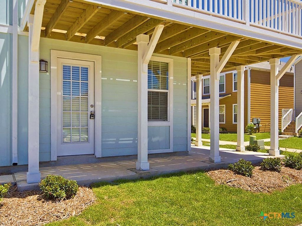 332 Trestle Tree C, San Marcos