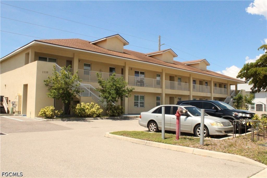 1110 Sw 47th Ter 205, Cape Coral