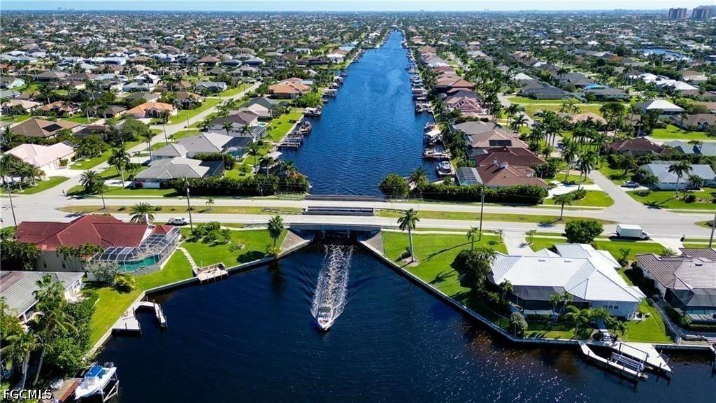 2720 Sw 51st St, Cape Coral