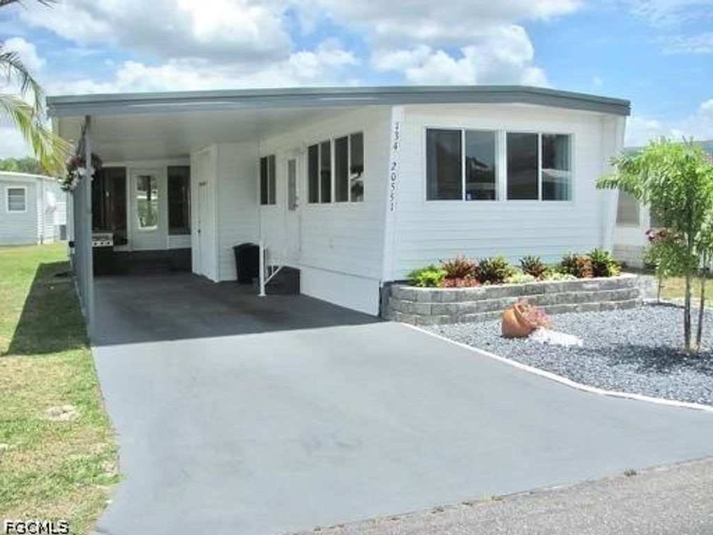 20551 Tahitian Blvd, Estero