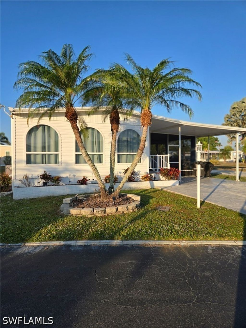 114 Elise Dr, Fort Myers
