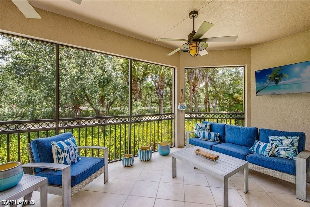 3995 Deer Crossing Ct 201, Naples