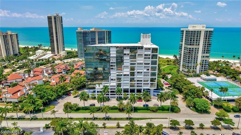 4751 Gulf Shore Blvd N 3, Naples