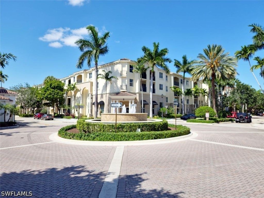 1312 Renaissance Way 312, Boynton Beach