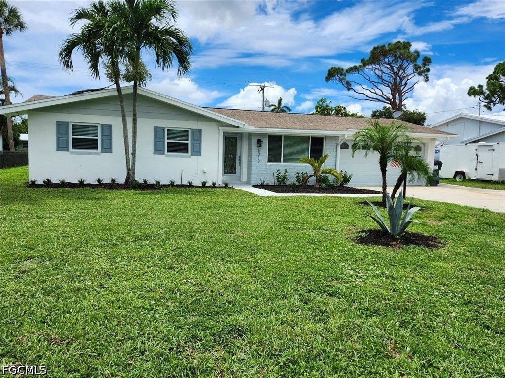 6313 Saint Andrews Cir S, Fort Myers