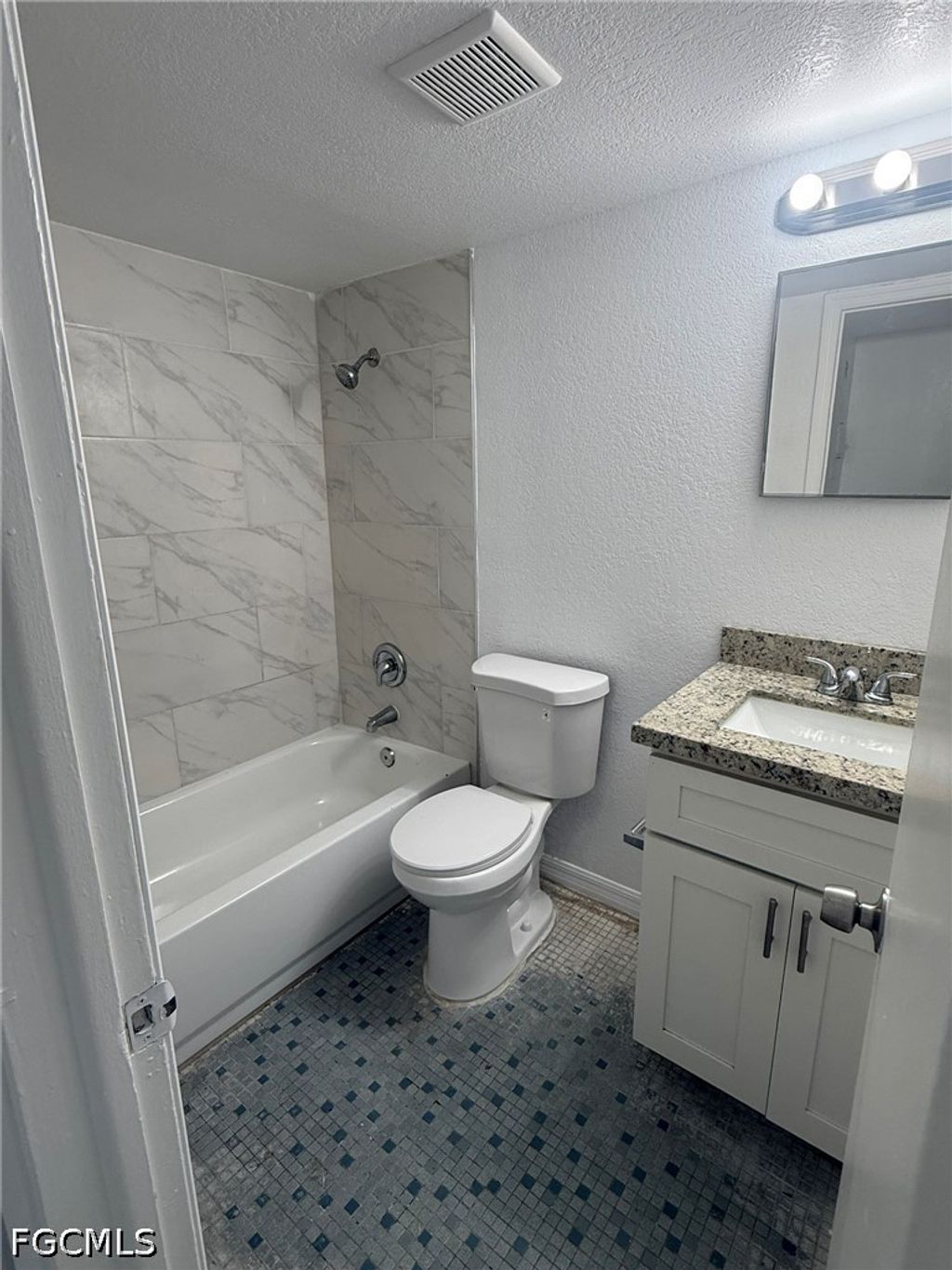 2452 Stella St 101, Fort Myers