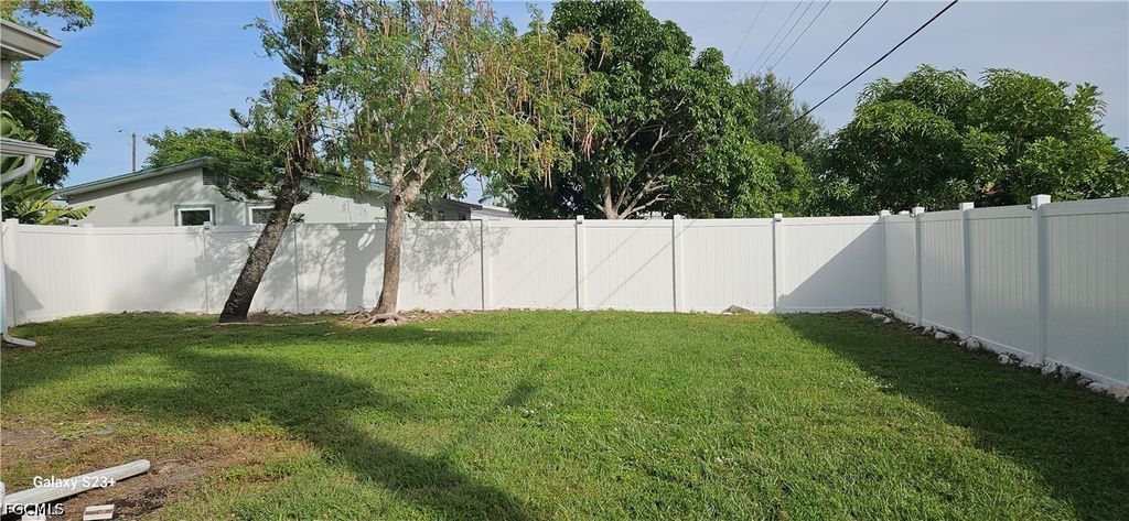 1626 Grace Ave, Fort Myers