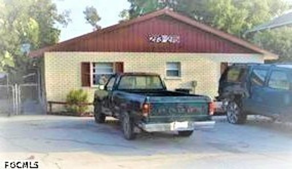 275 Hubbard Ave, North Fort Myers