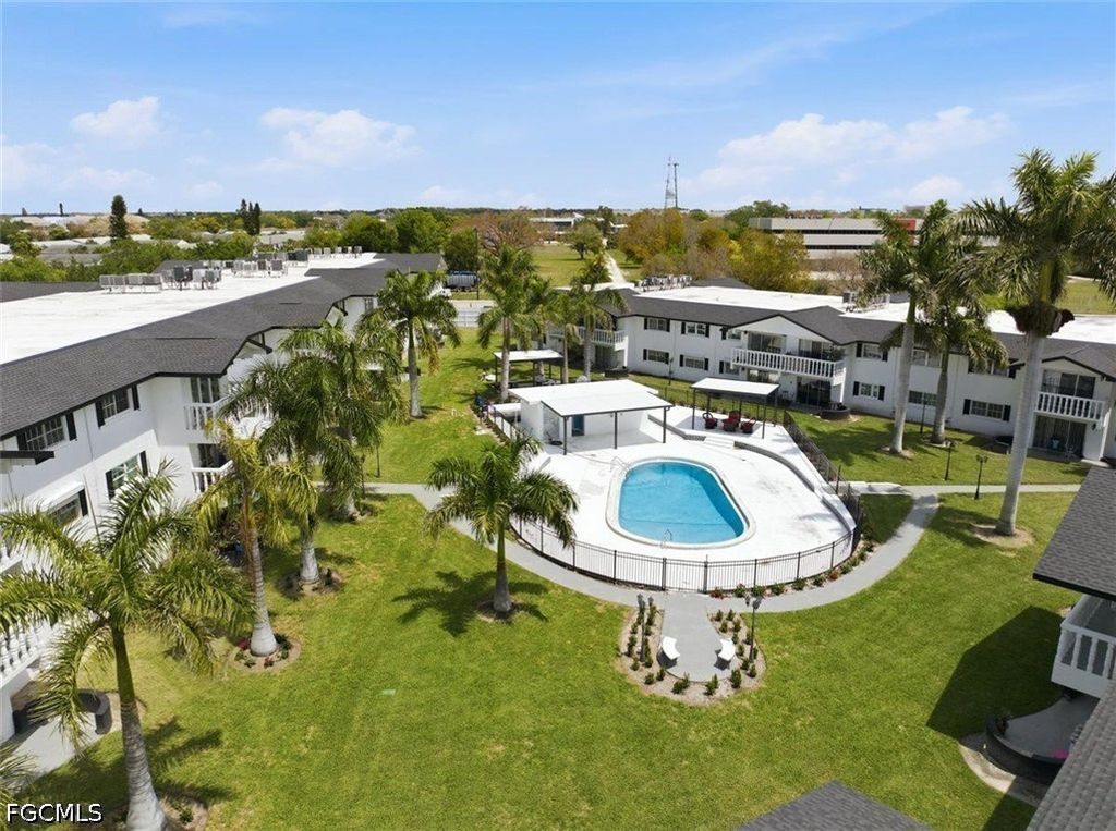 3706 Broadway 37, Fort Myers
