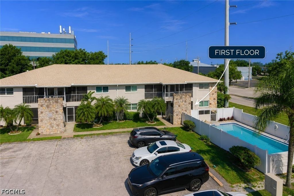 2504 Se 16th Pl 104, Cape Coral