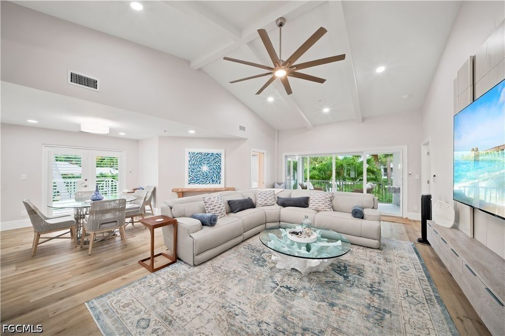248 4th Ave S D201, NAPLES