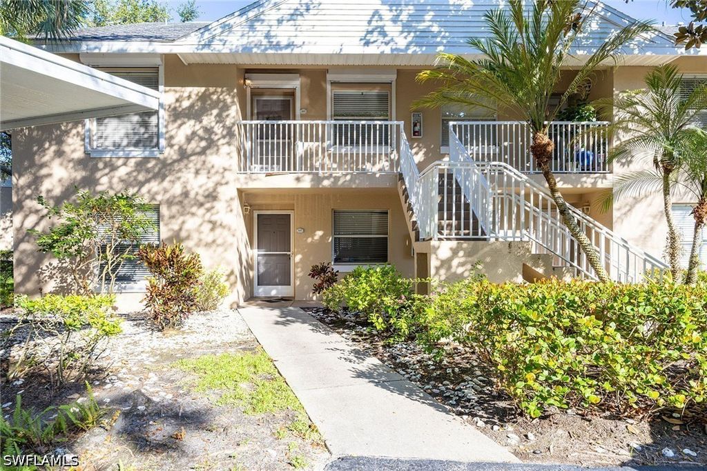 138 Pebble Shores Dr 201, Naples