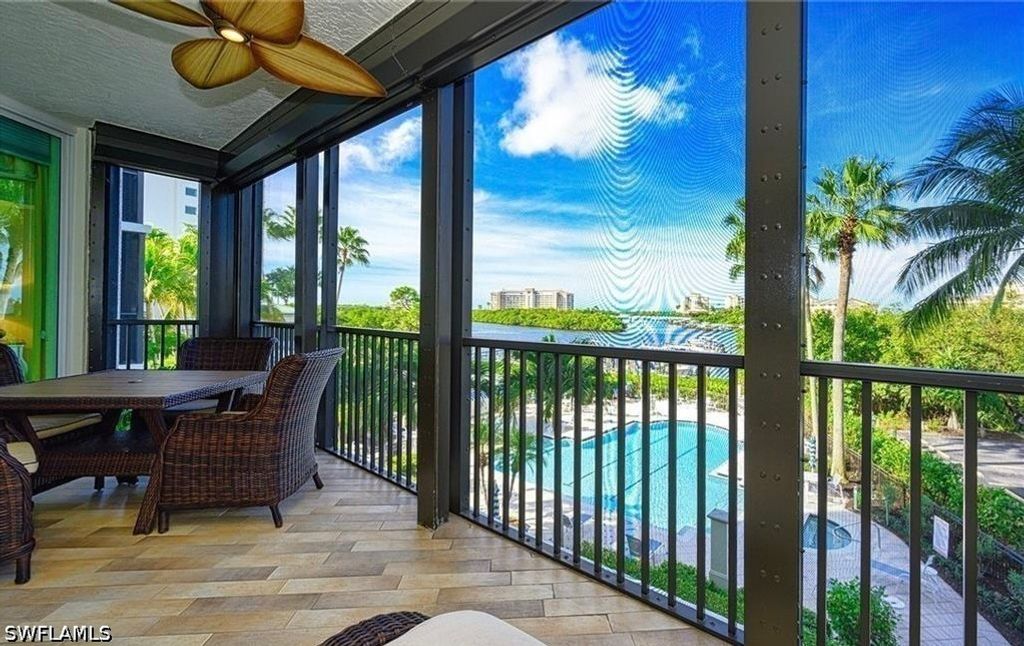 430 Cv Tower Dr 302, Naples