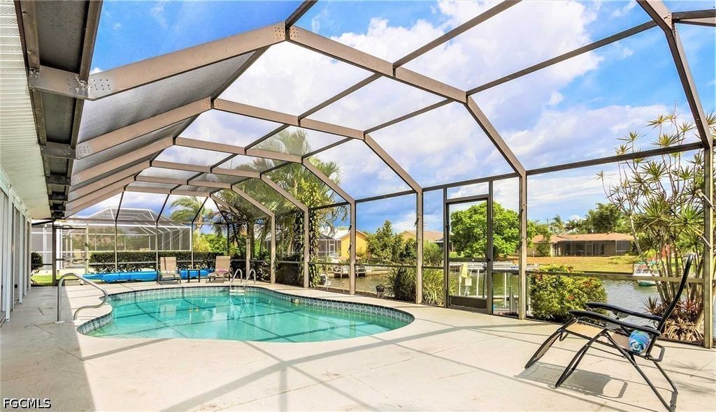 618 W Archer Pkwy, Cape Coral