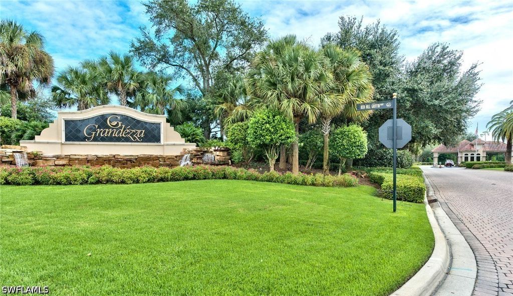 20081 Seagrove St 902, Estero