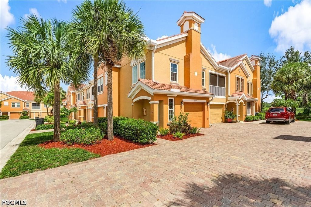 1788 Concordia Lake Cir 2709, Cape Coral