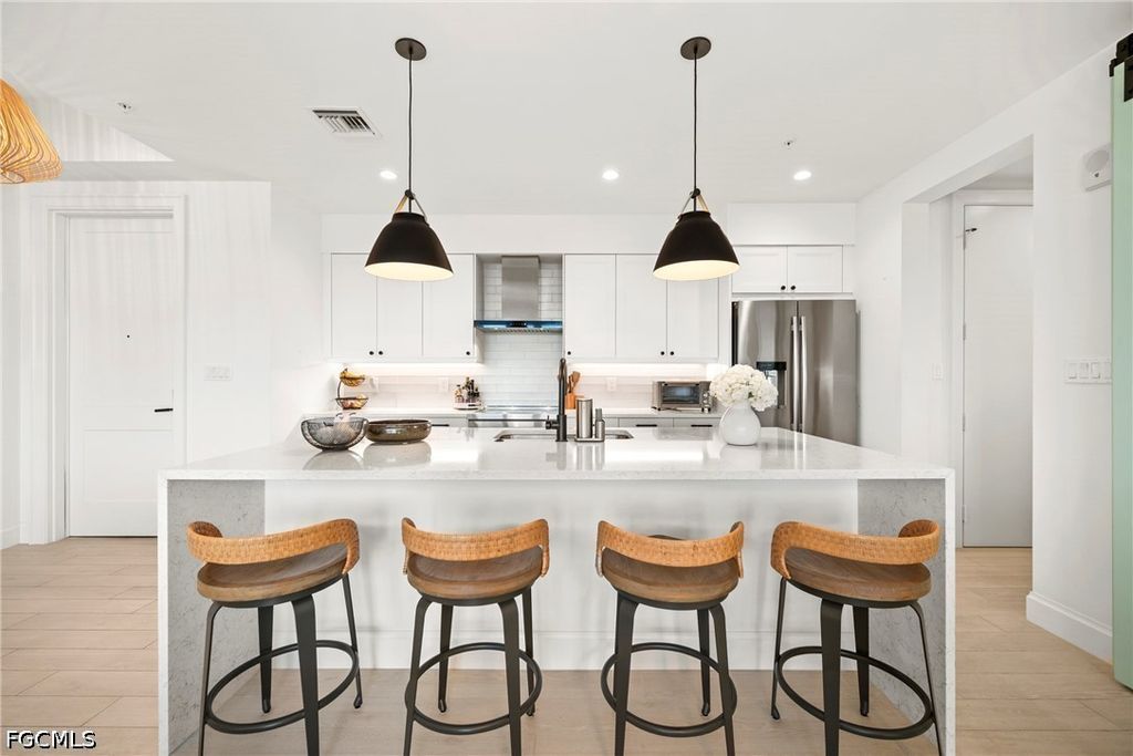 1111 Central Ave 403, Naples