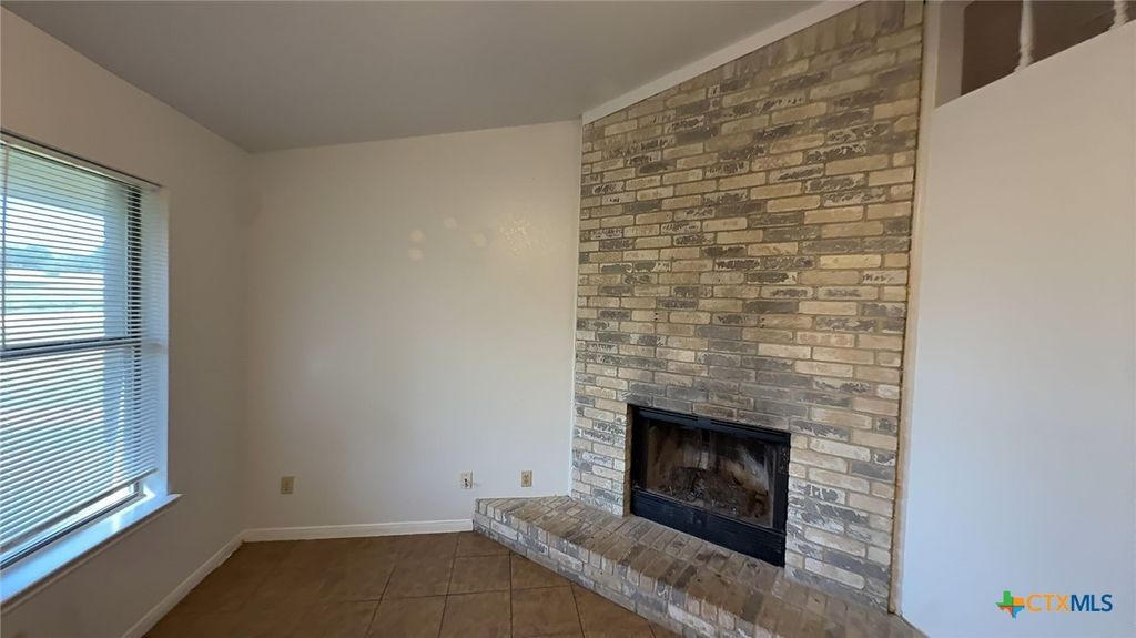 10411 Trimmier Road B, Killeen