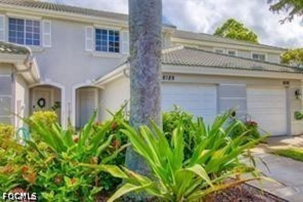 8189 Pacific Beach Dr, Fort Myers
