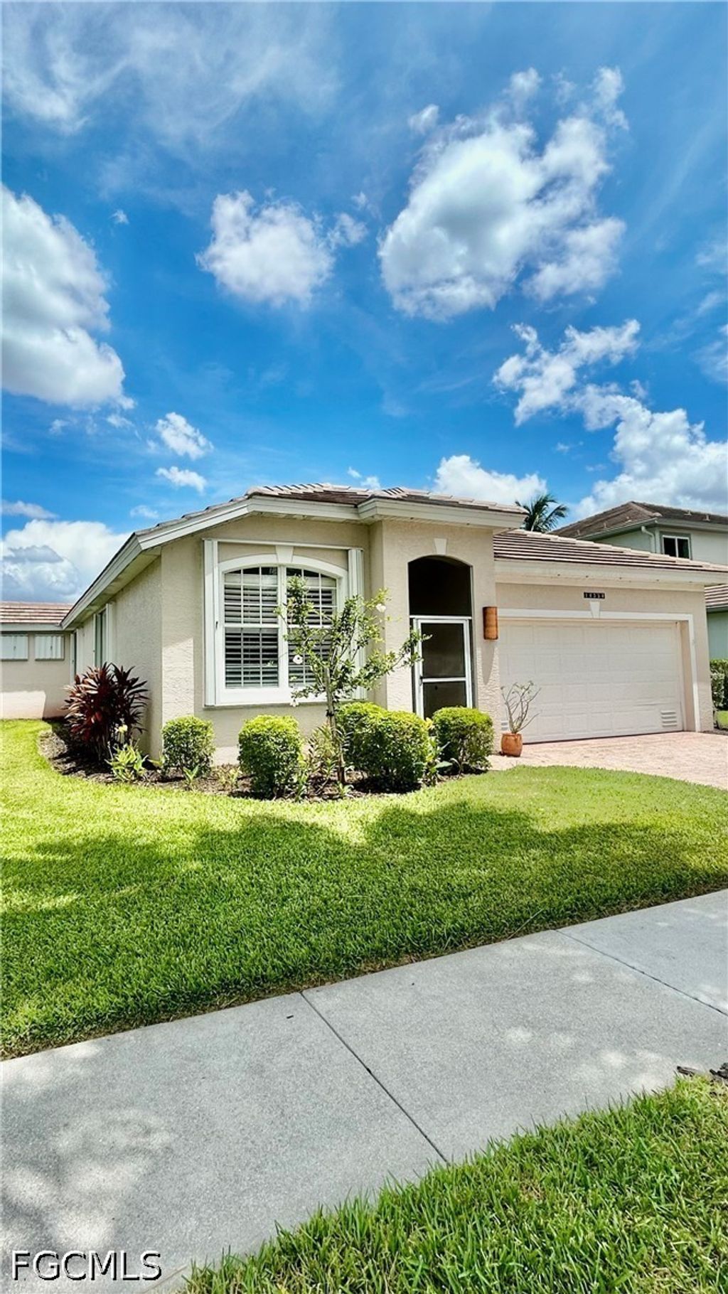 14354 Reflection Lakes Dr, Fort Myers