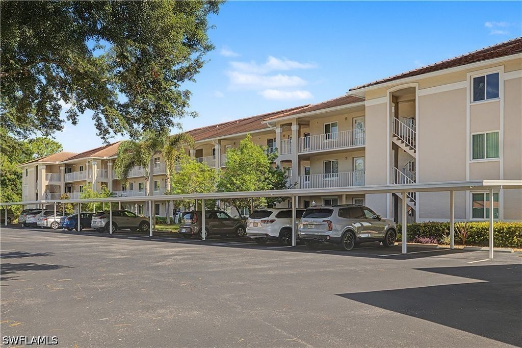 7065 Dennis Cir F103, Naples