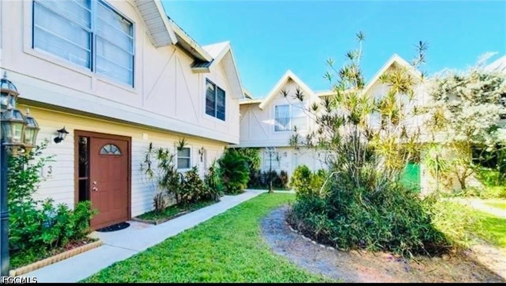 6324 Panther Ln 6, Fort Myers