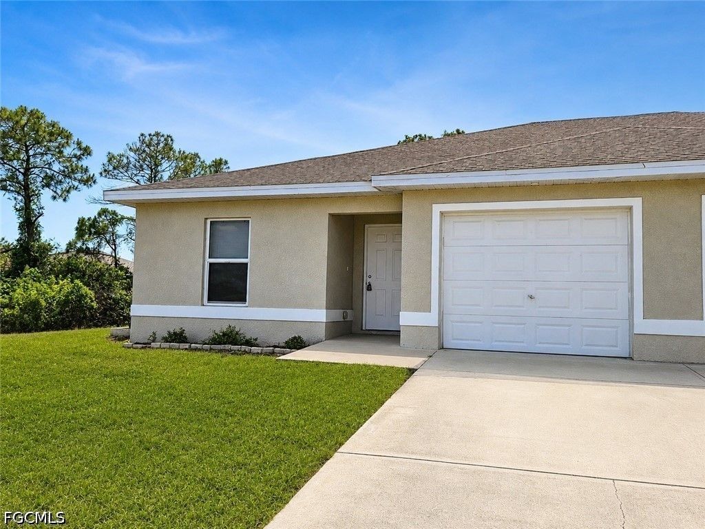 230 Hightower Ave S, Lehigh Acres