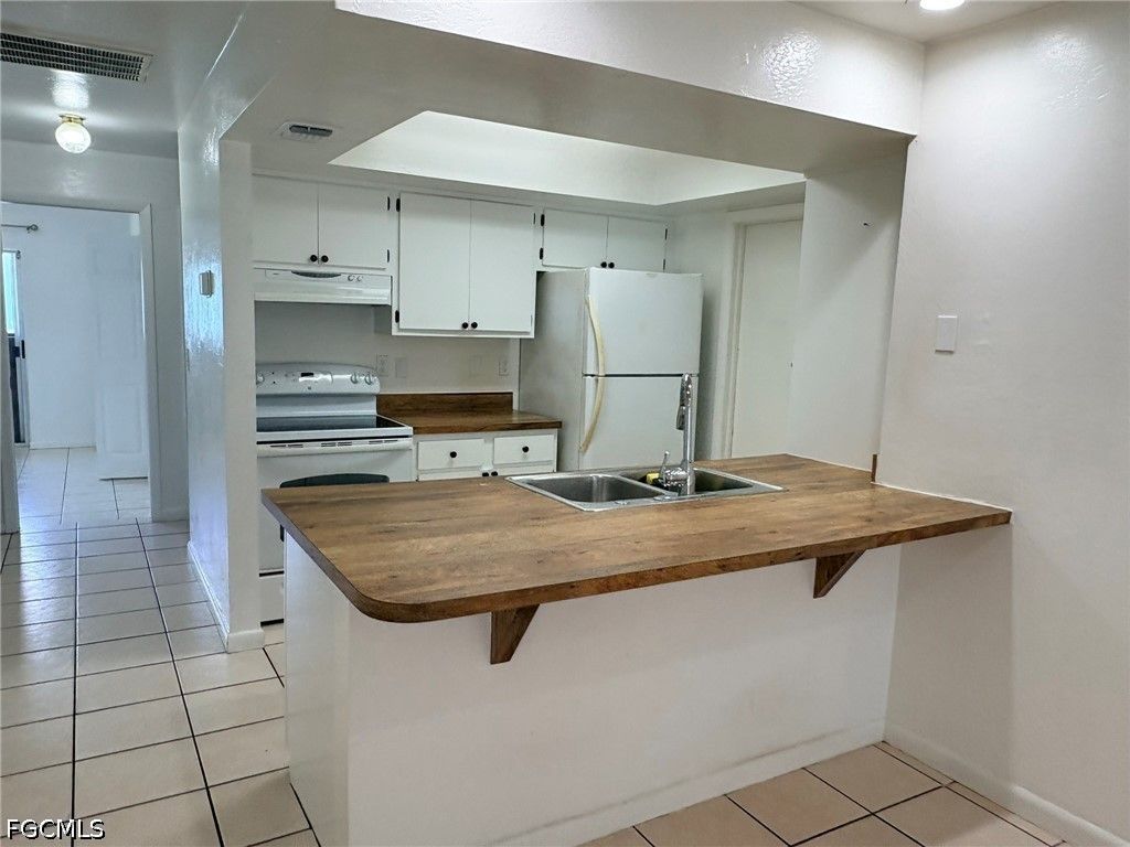 729 Sw 39th St, Cape Coral