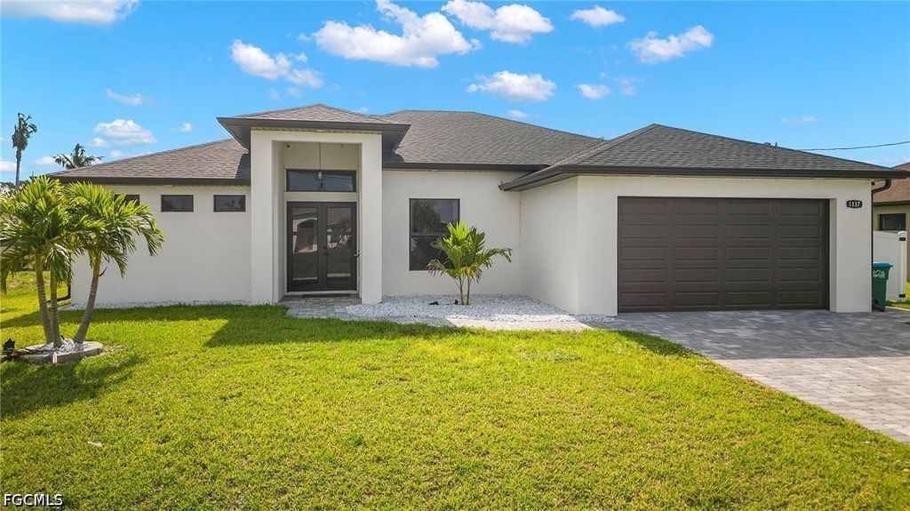 1137 Sw 18th Ct, Cape Coral