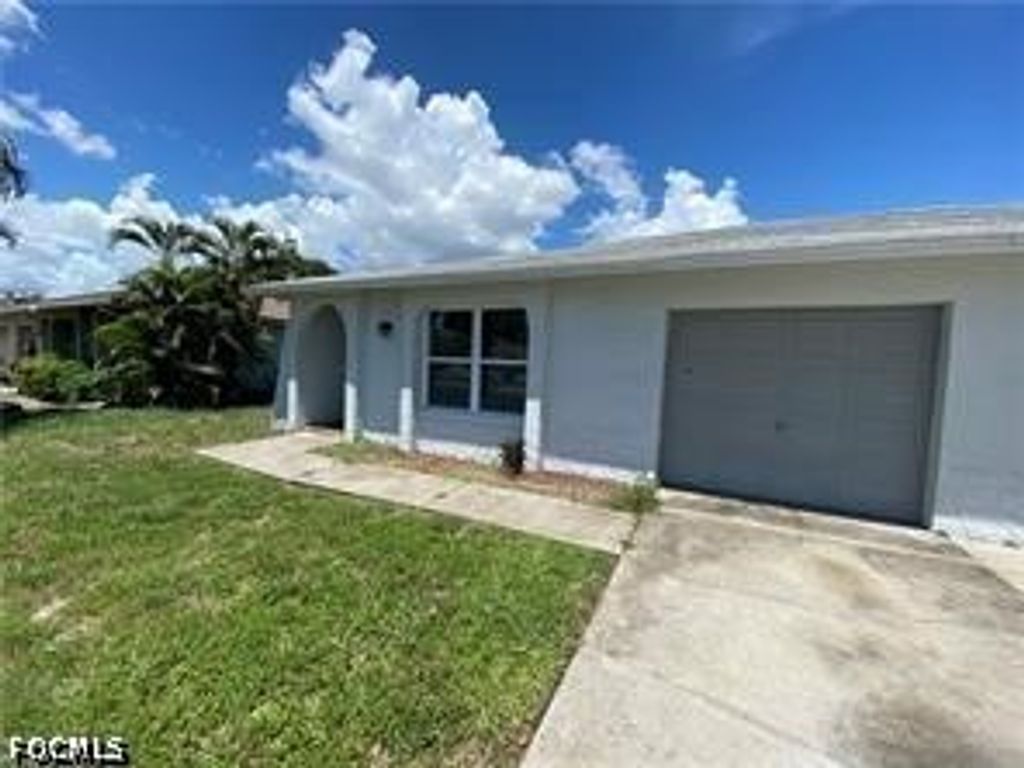 4131 Skyline Blvd, Cape Coral