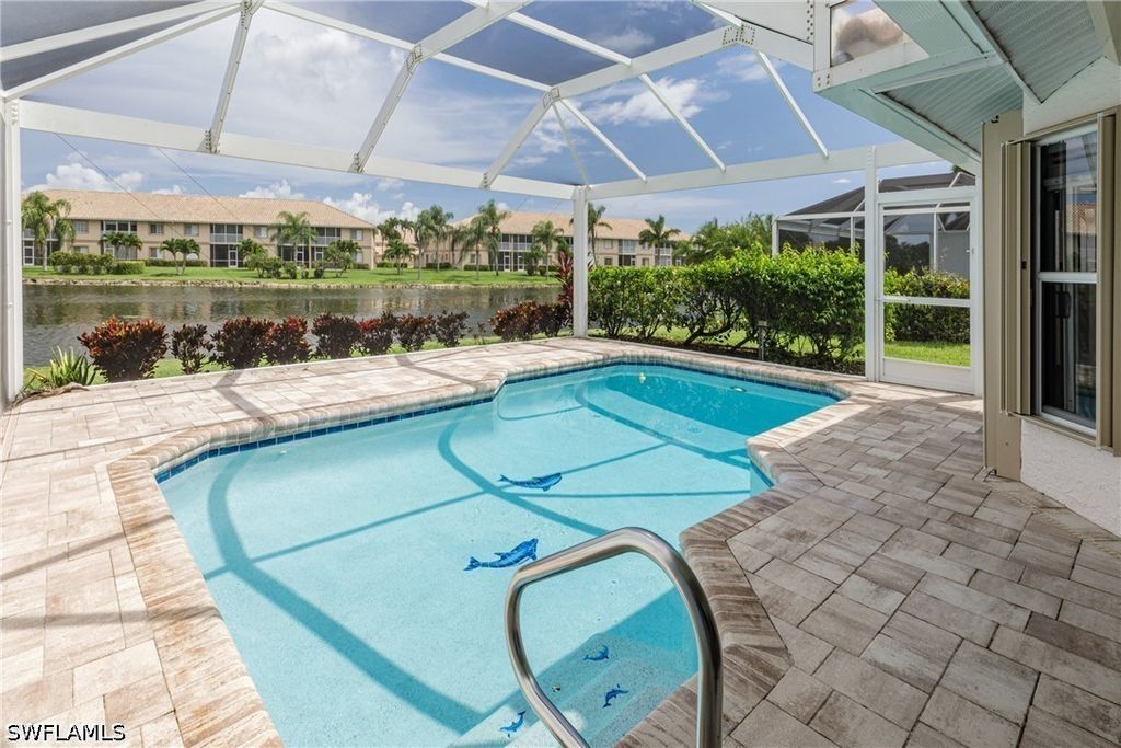 8654 Mustang Dr 8, Naples
