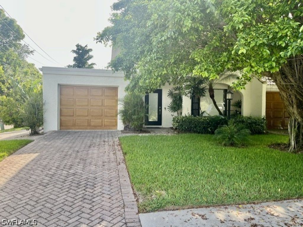 1140 5th St S A, Naples