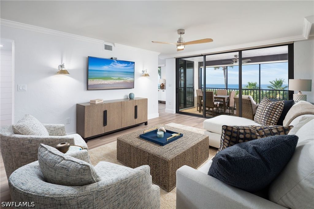 10475 Gulf Shore Dr 115, Naples