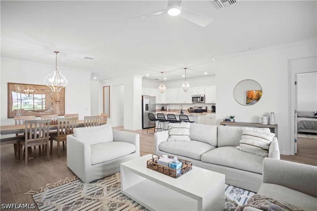 11512 Shady Palm Way, Fort Myers