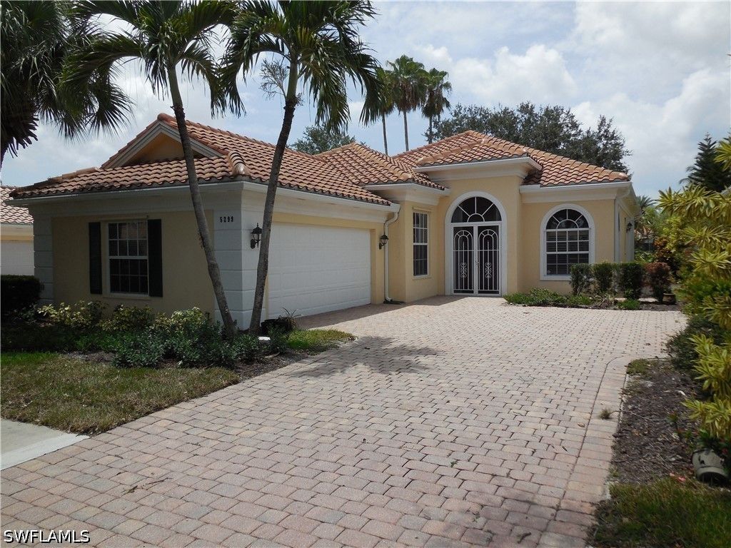 5299 Hawkesbury Way, Naples