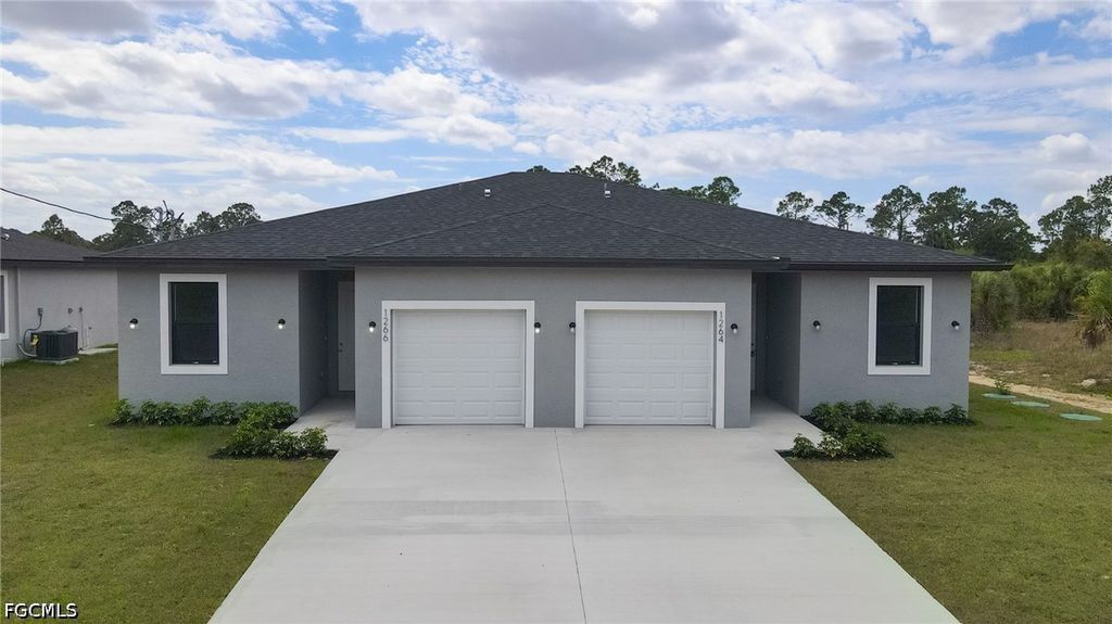 1266 Milwaukee Blvd, Lehigh Acres