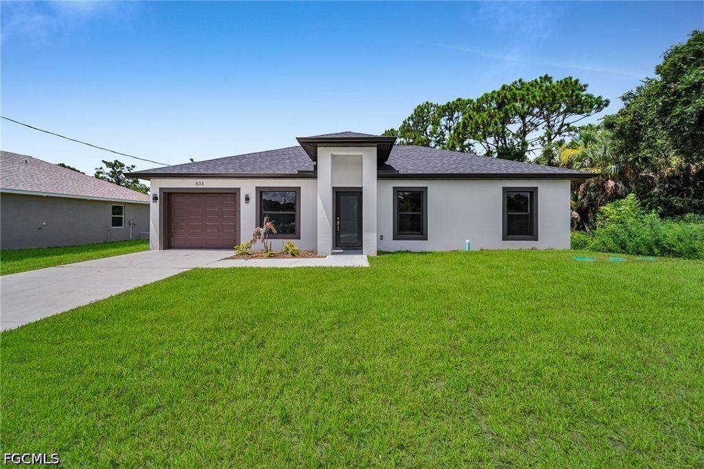 633 Windermere Dr, Lehigh Acres