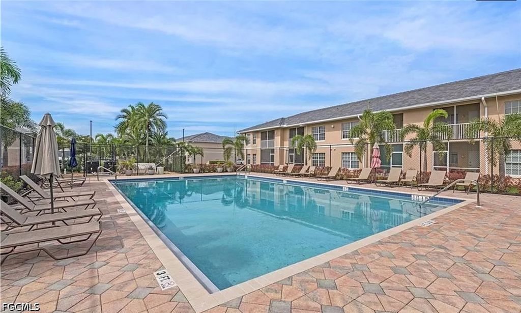 8407 Bernwood Cv Loop 508, Fort Myers