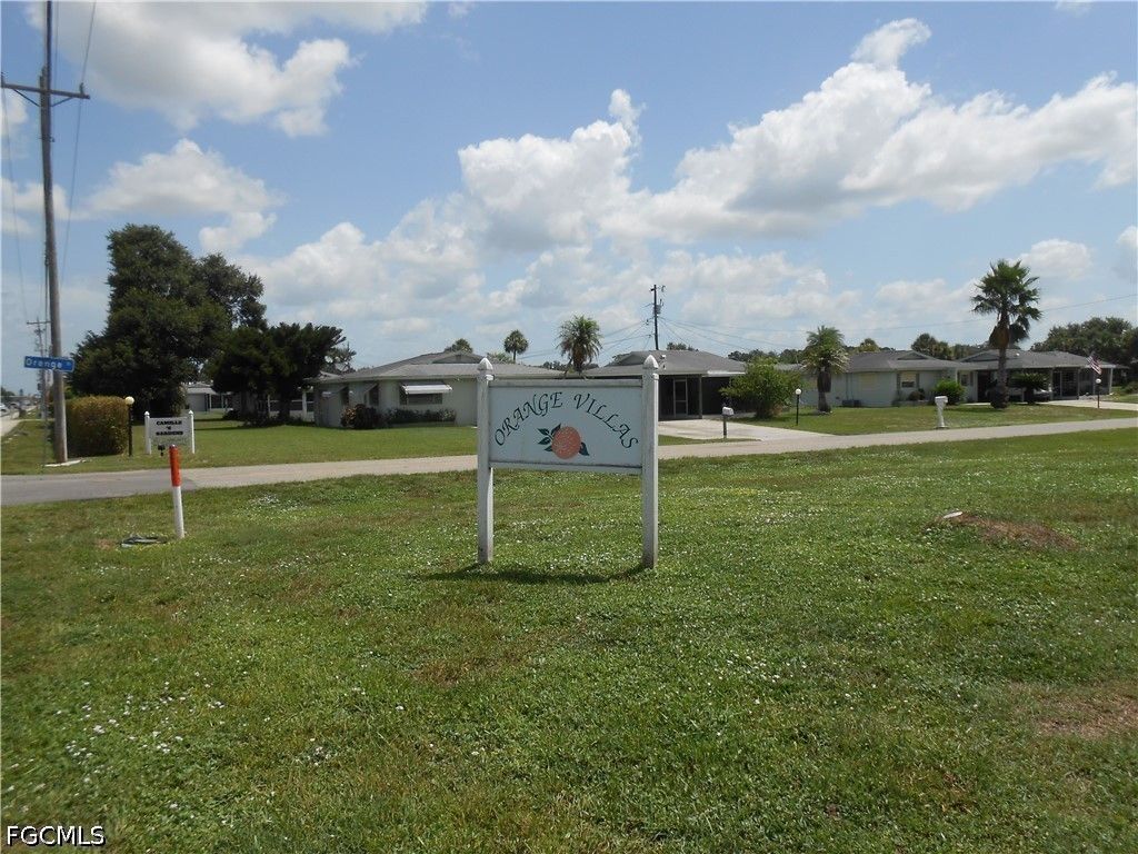 404 Joel Blvd, Lehigh Acres