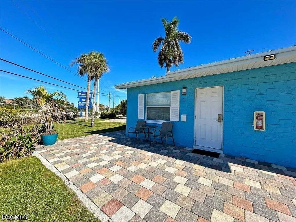 14621 Mcgregor Blvd 1, Fort Myers