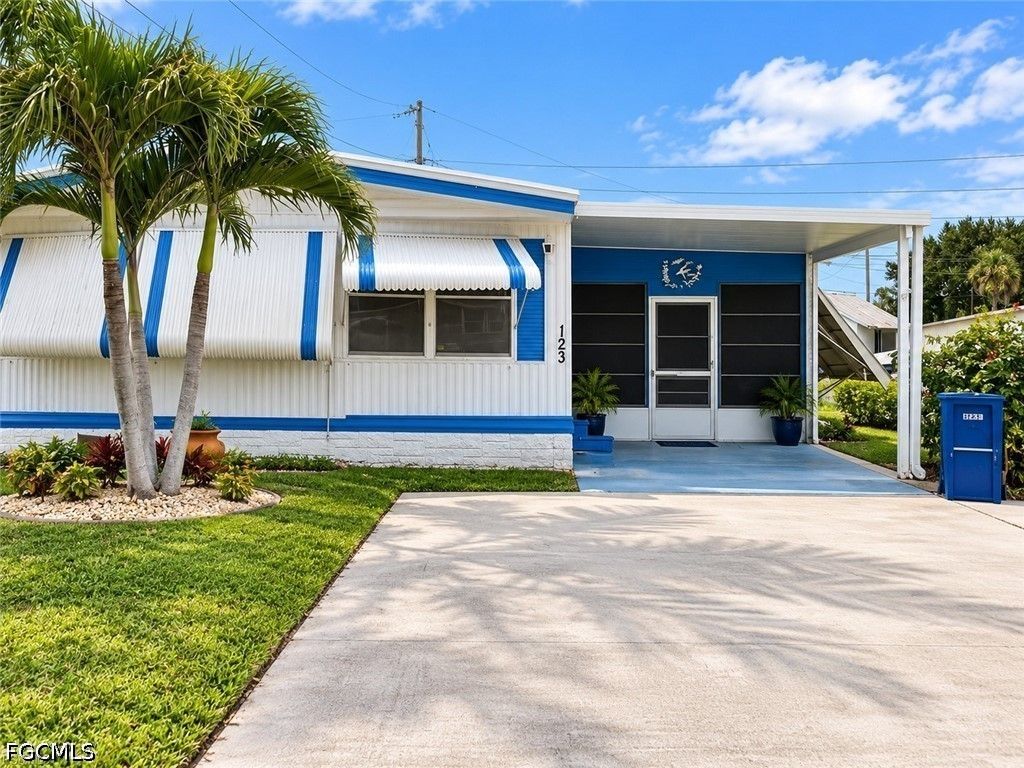 123 Torch Ln, North Fort Myers